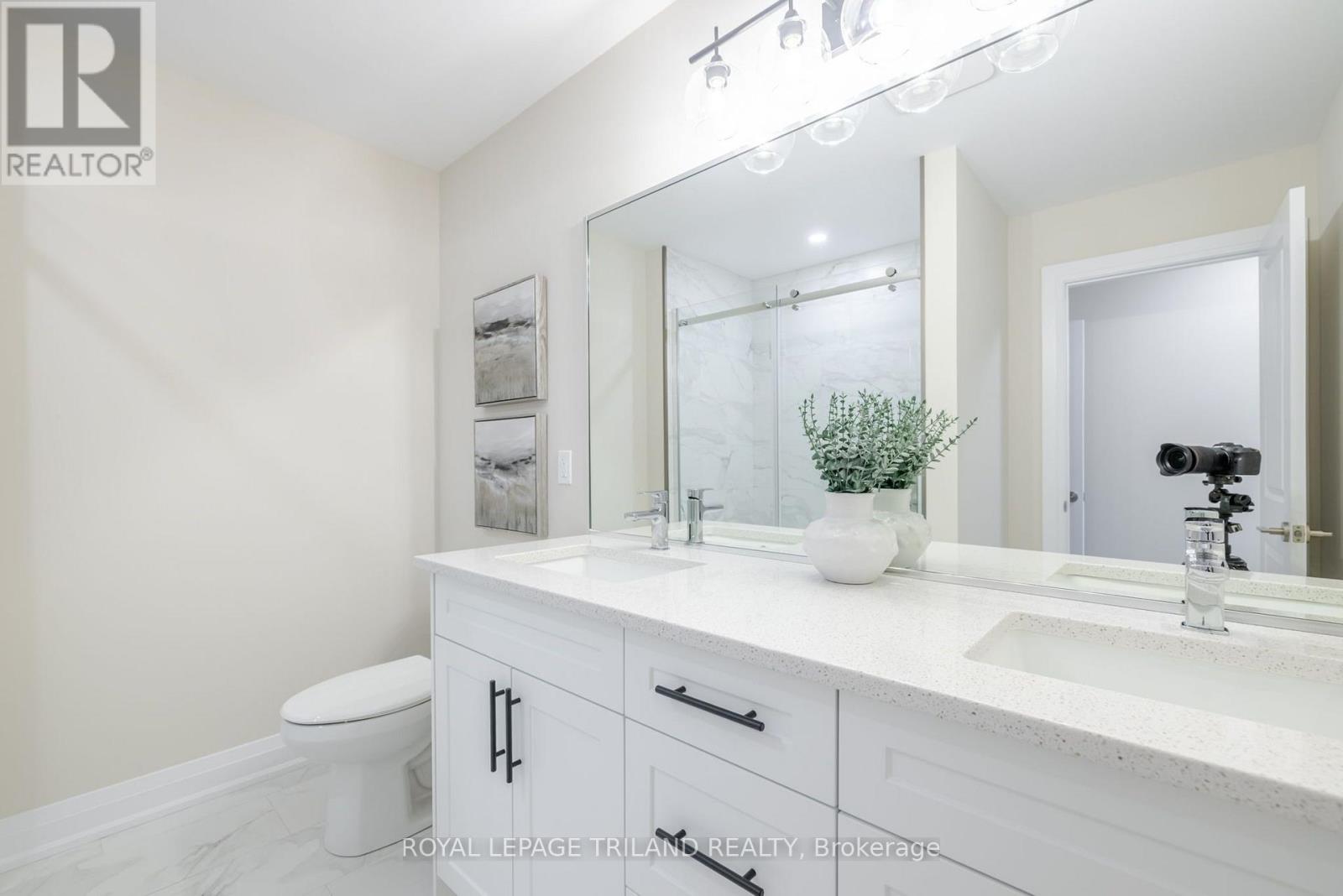 760 Banyan Lane Property Photo 23