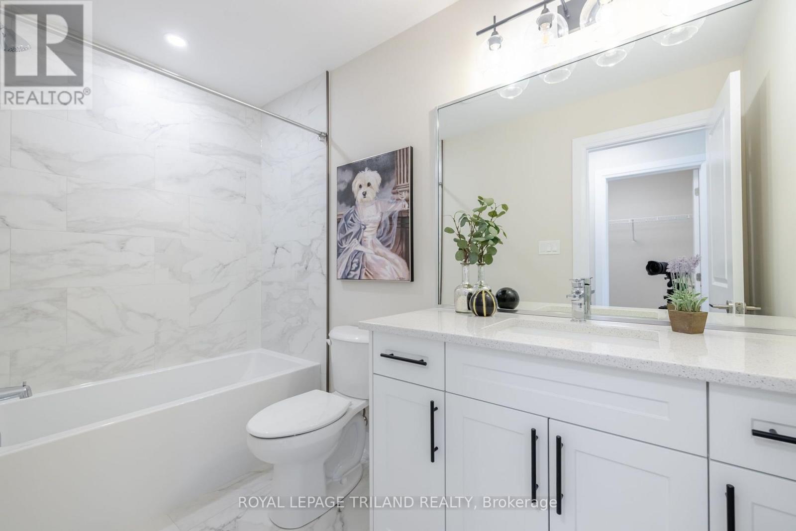 760 Banyan Lane Property Photo 28