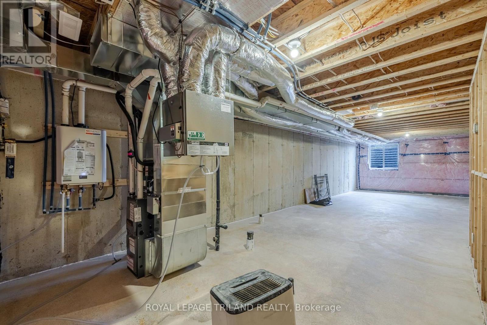 760 Banyan Lane Property Photo 34