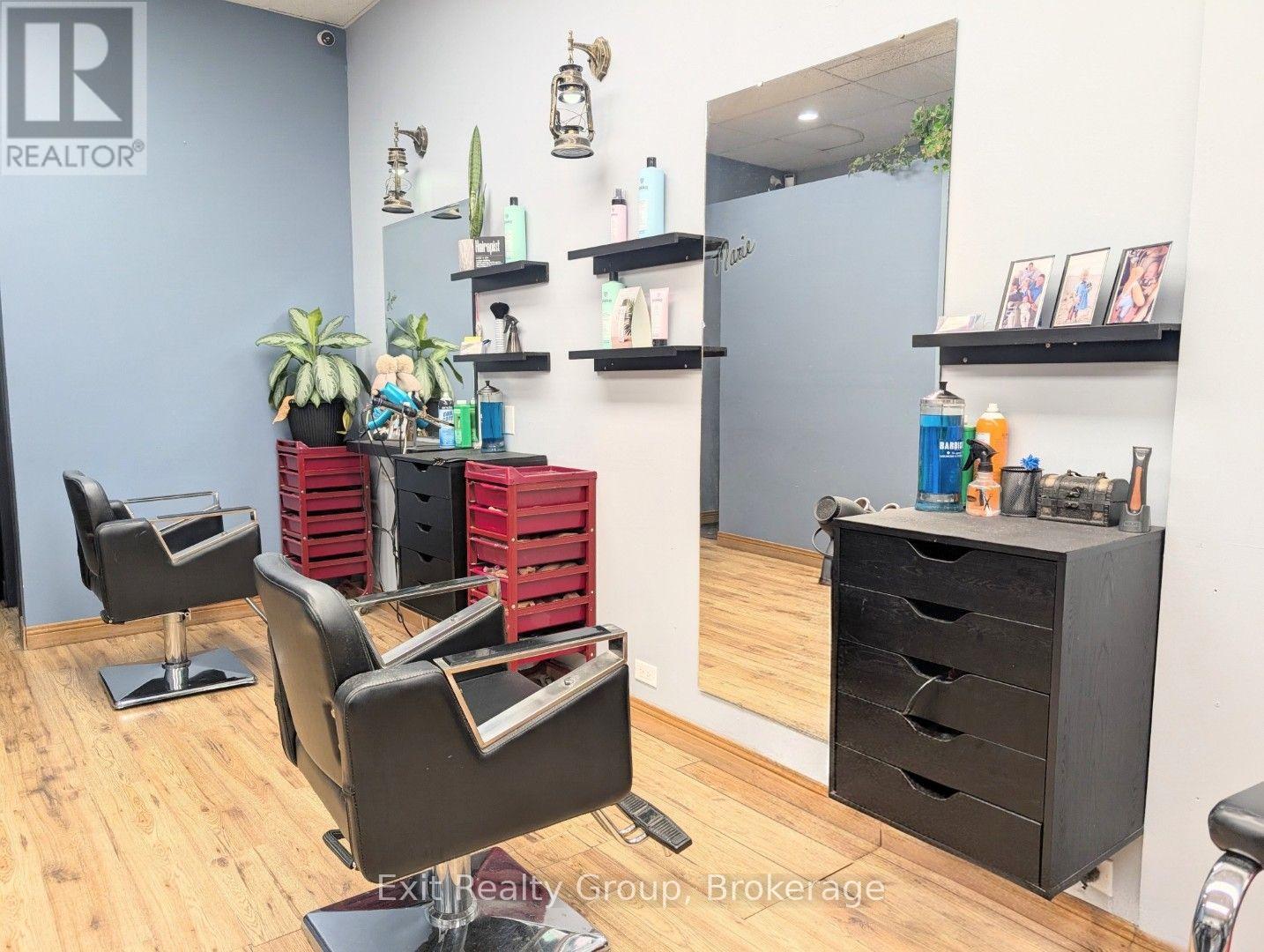 266 Dundas Street E Property Photo 7
