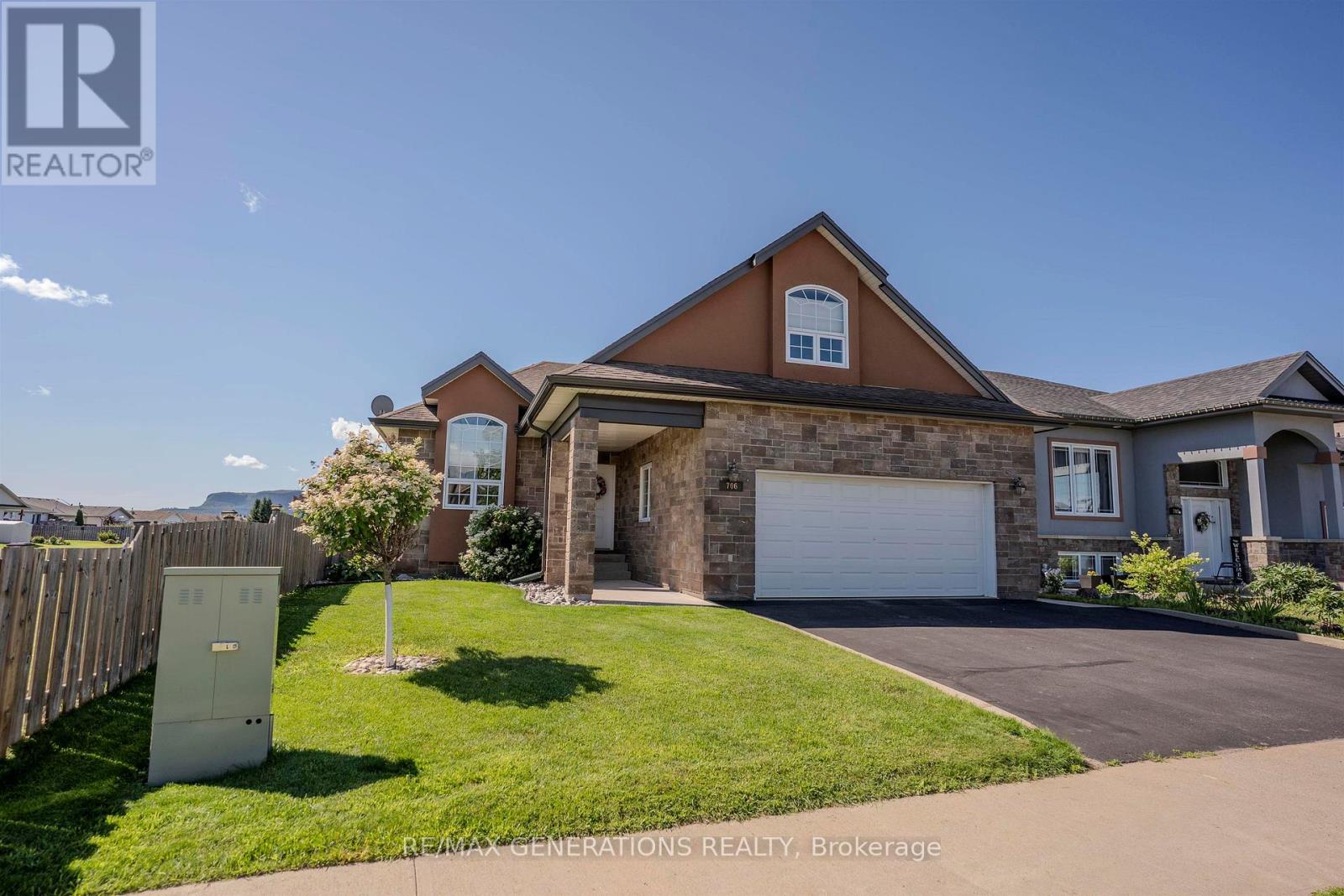706 Weiler Boulevard Property Photo 1