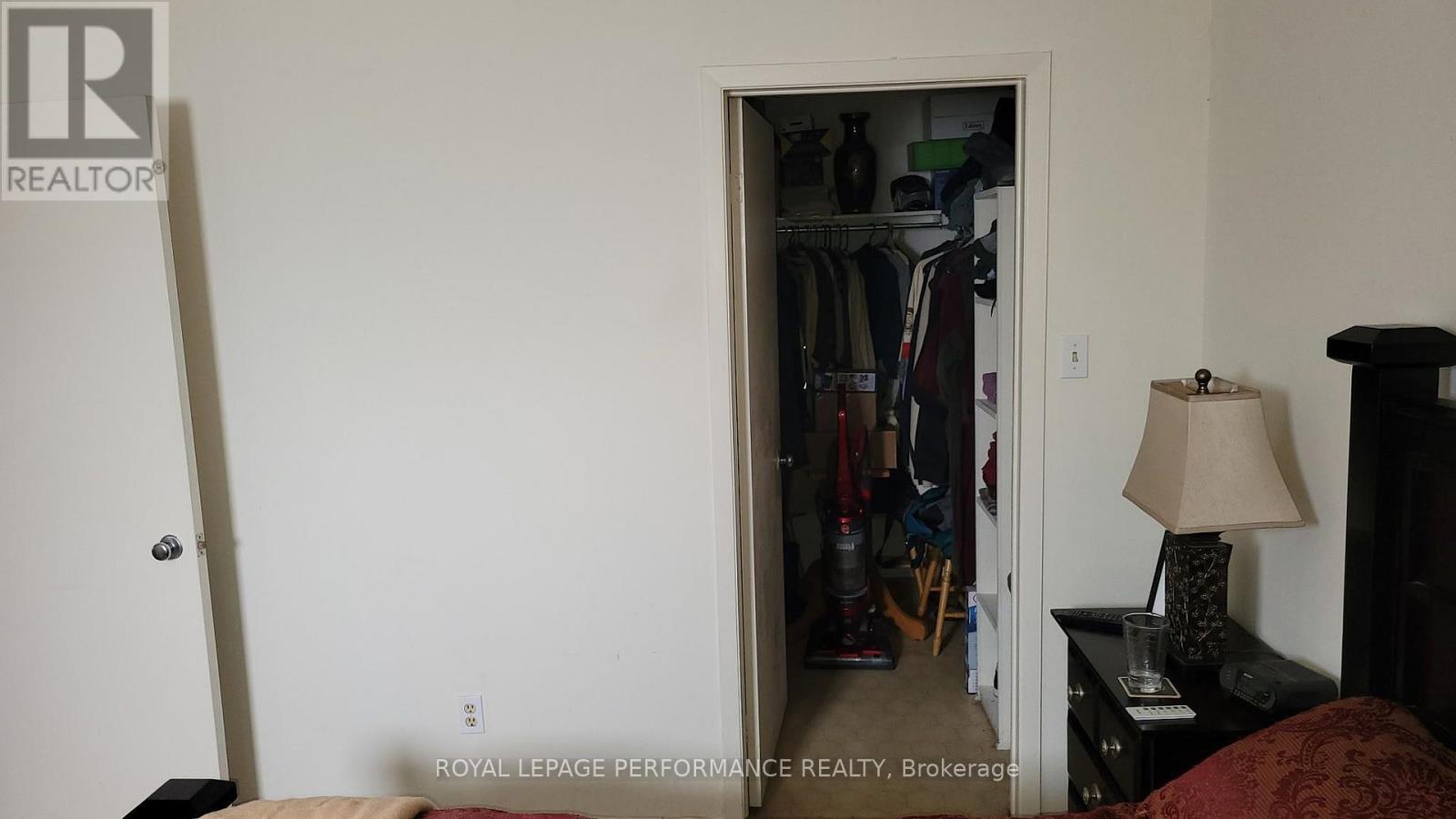 109 - 212 Viewmount Drive Property Photo 6
