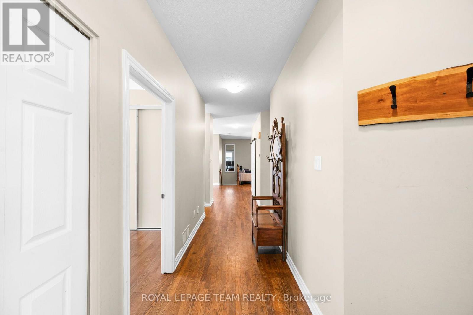 32 Trump Avenue Property Photo 5