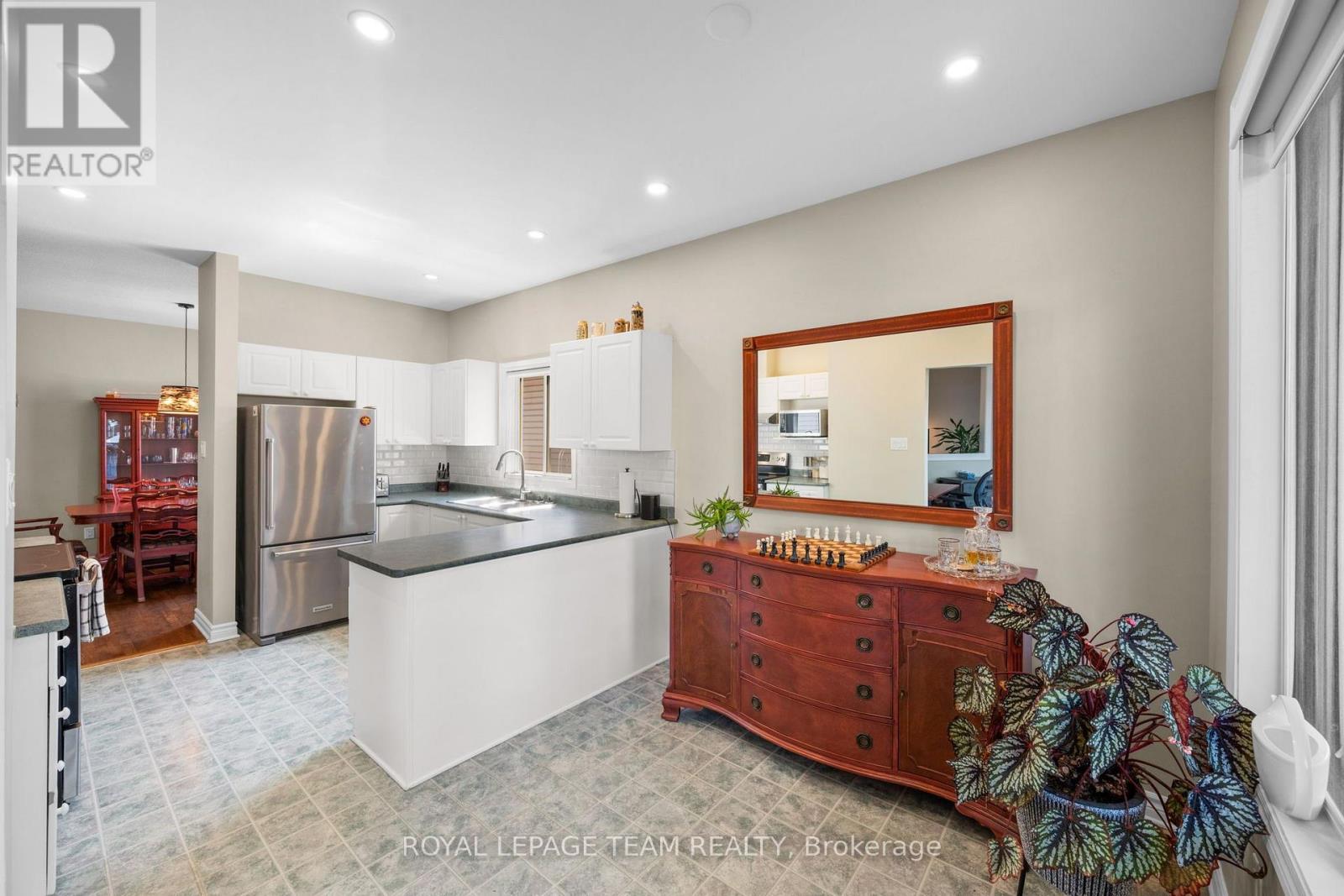 32 Trump Avenue Property Photo 21