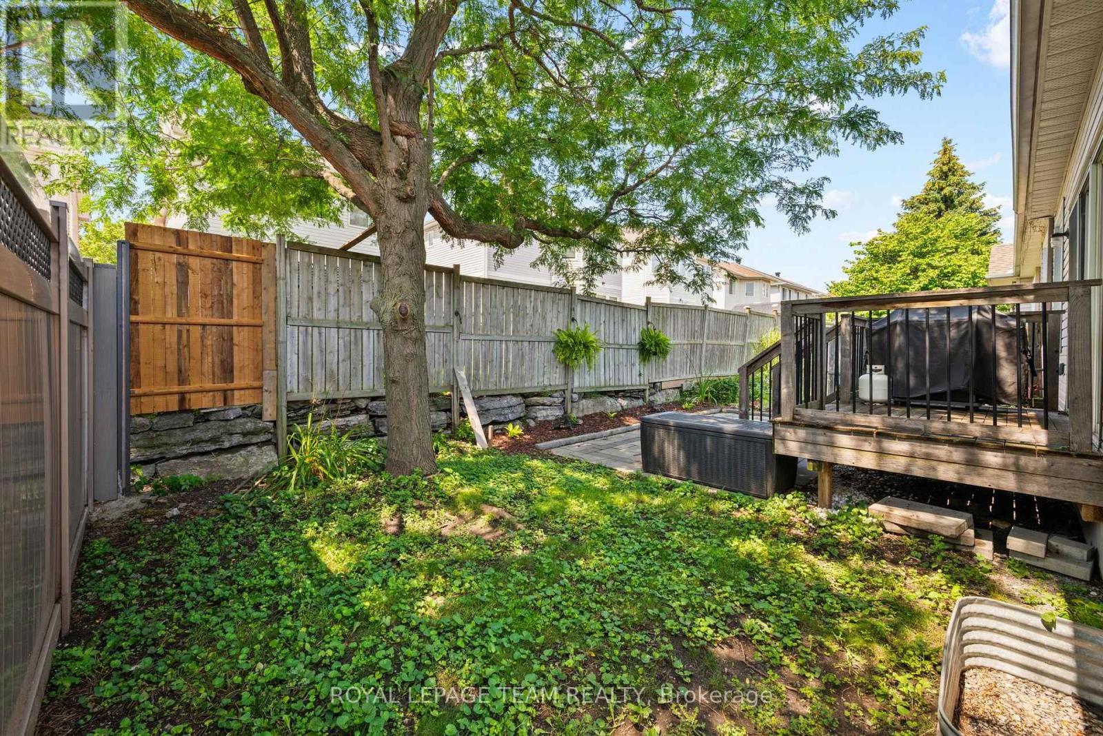 32 Trump Avenue Property Photo 39