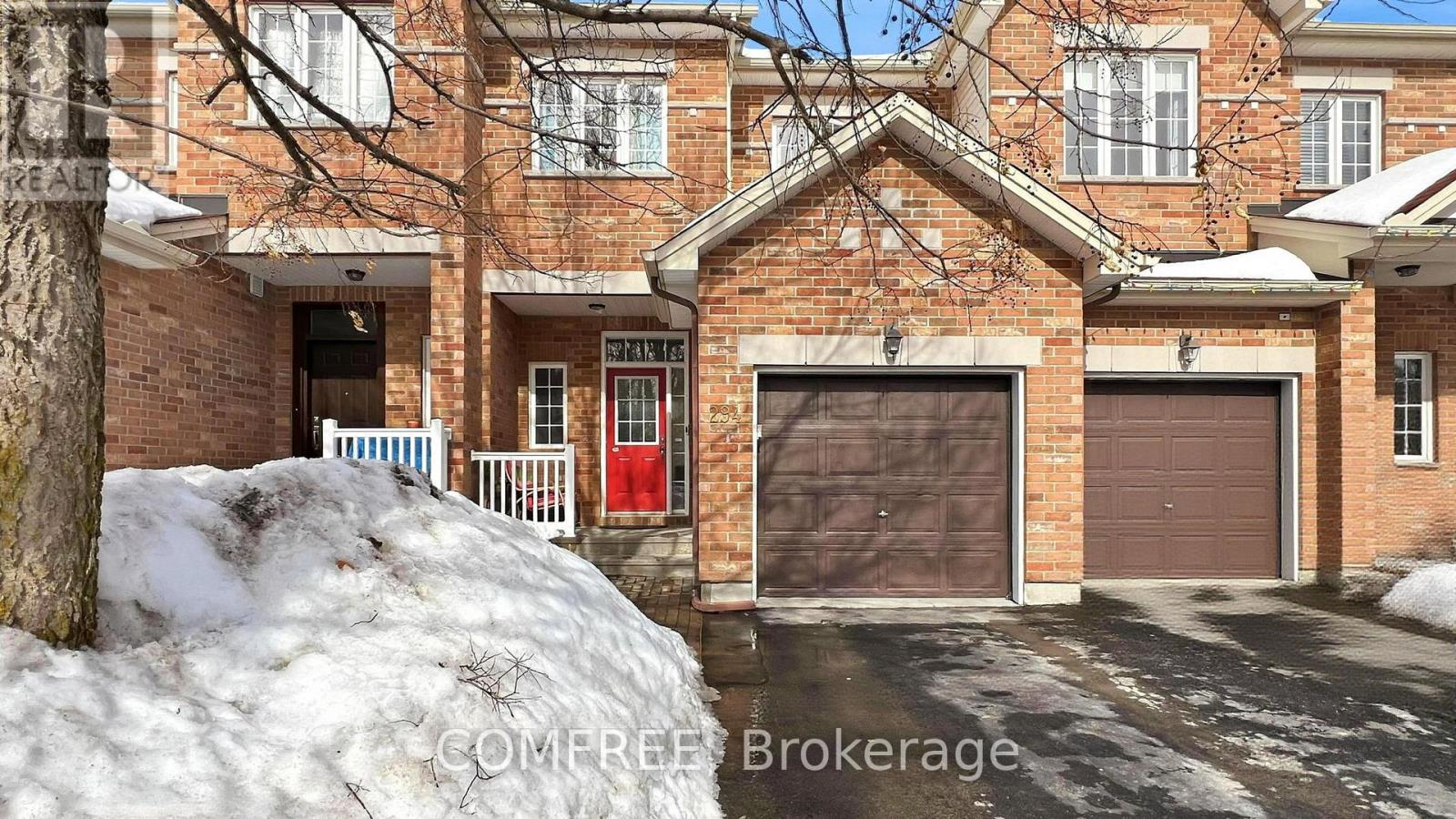 294 WAYMARK CRESCENT