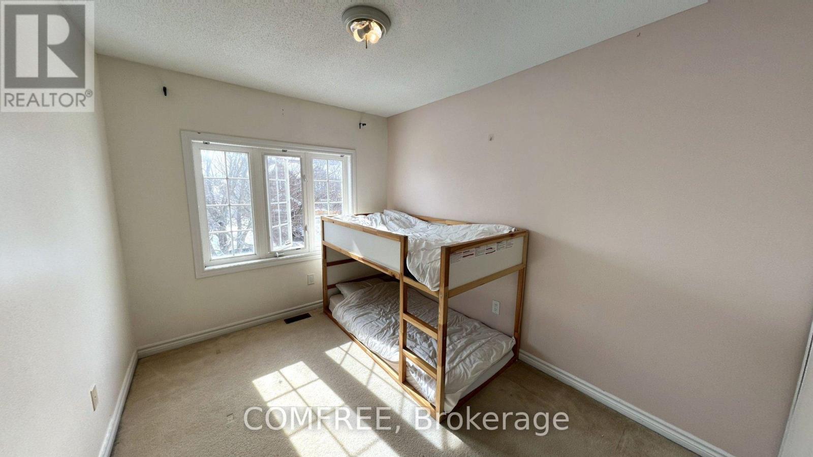 294 Waymark Crescent Property Photo 15