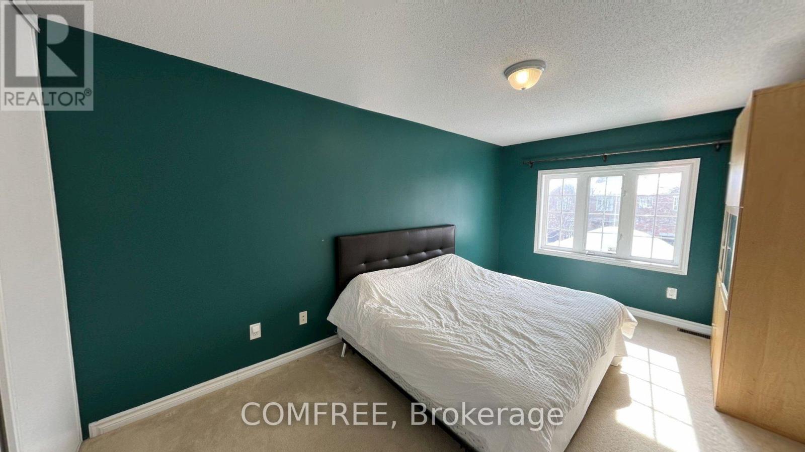 294 Waymark Crescent Property Photo 18
