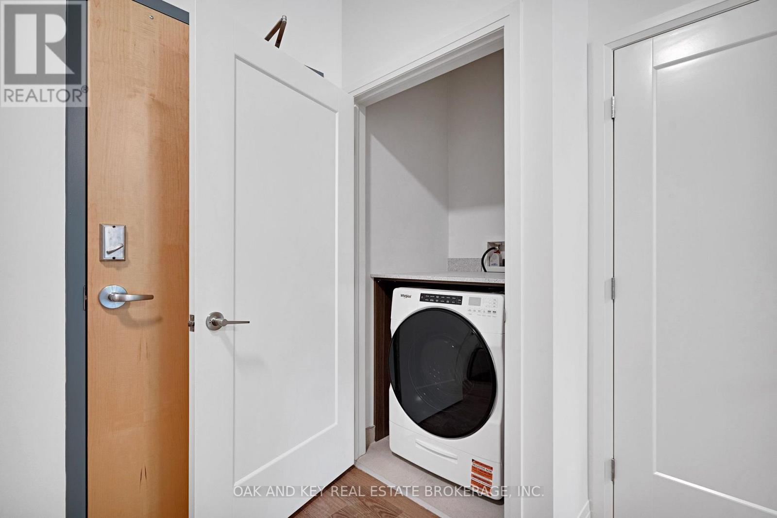 101 - 385 Hill Street Property Photo 27