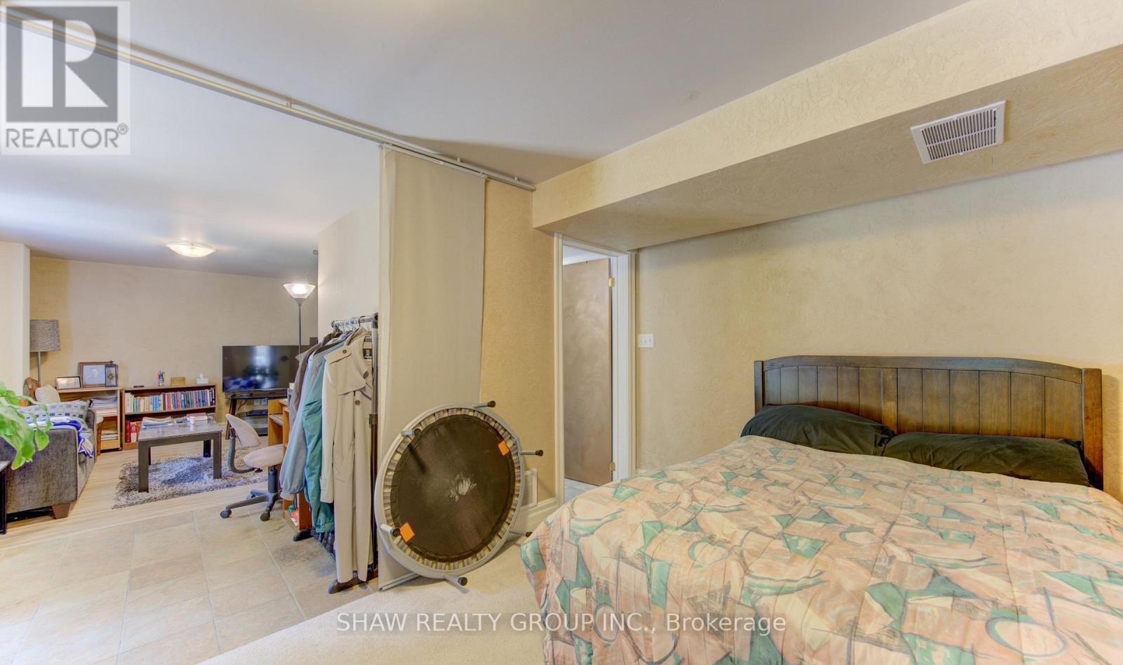 74 Forest Edge Trail Property Photo 33