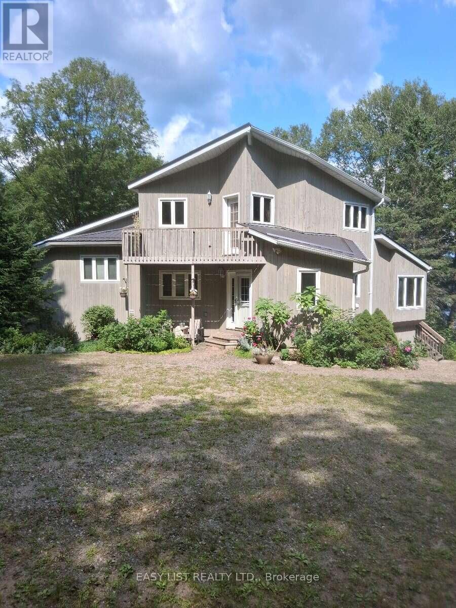 175 Old Man's Lake Lane Property Photo 1