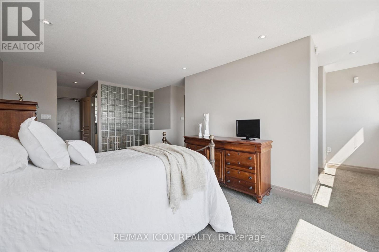 329 - 36 Hayhurst Road Property Photo 21