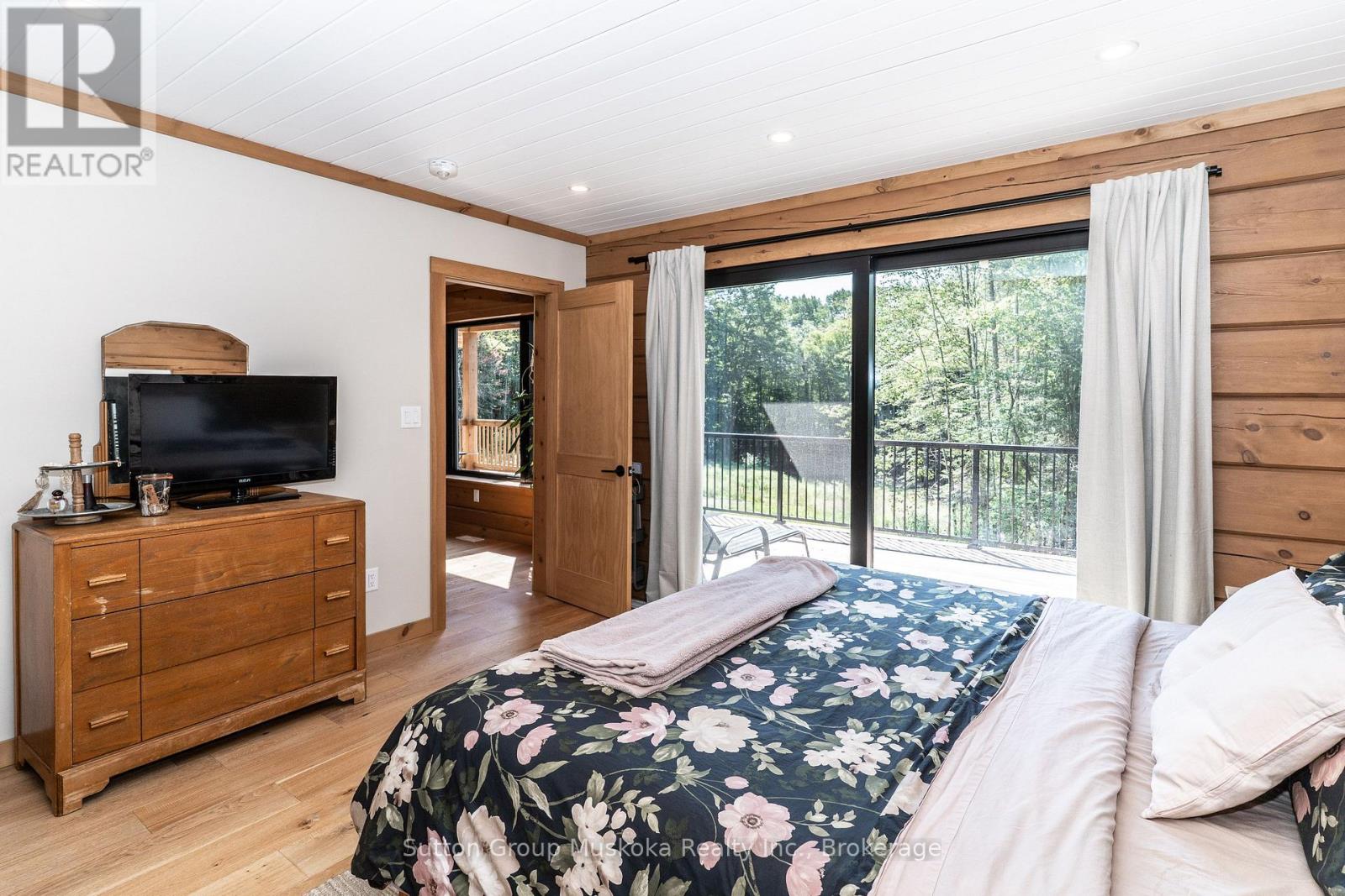 1265 Britannia Road Property Photo 15