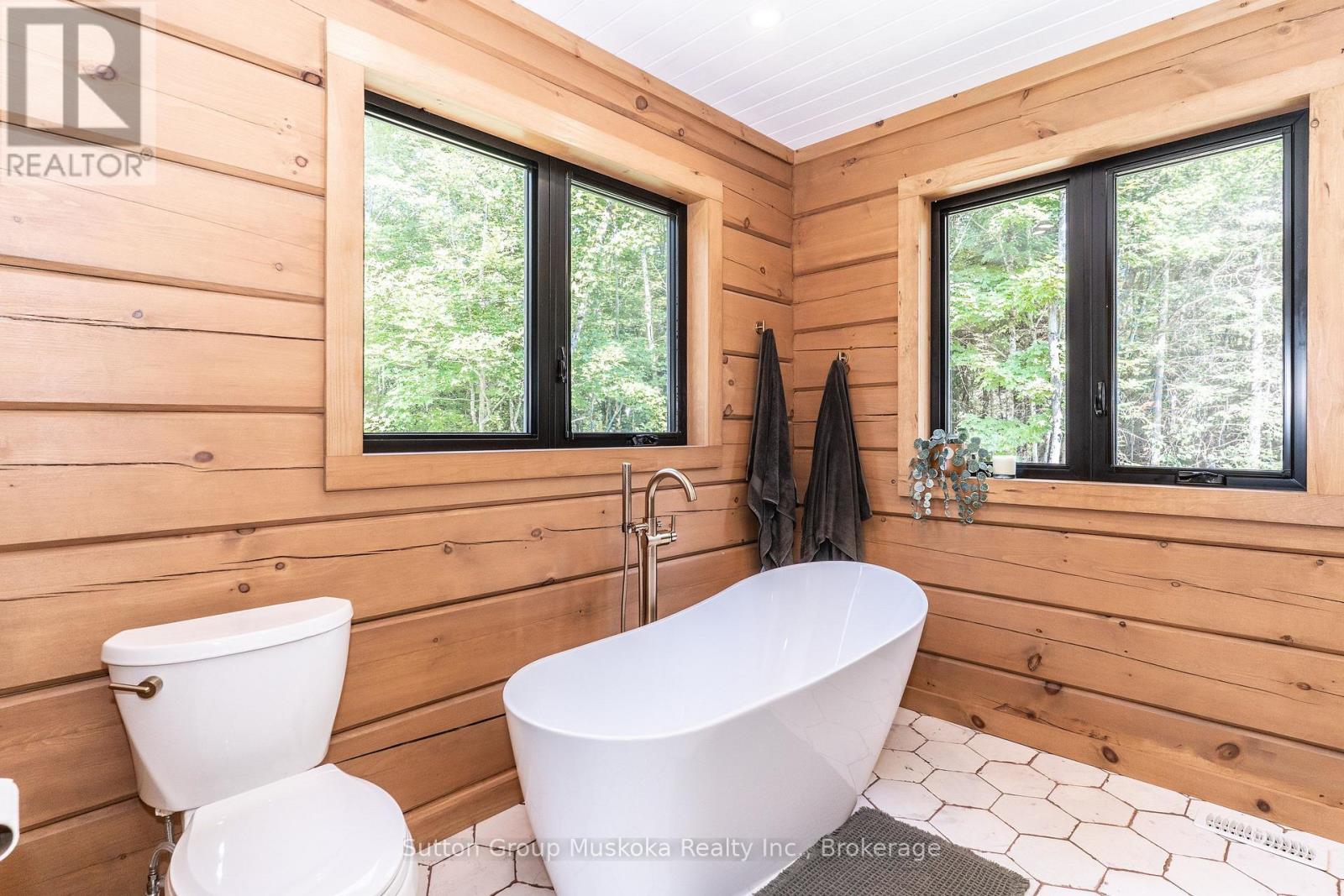 1265 Britannia Road Property Photo 17