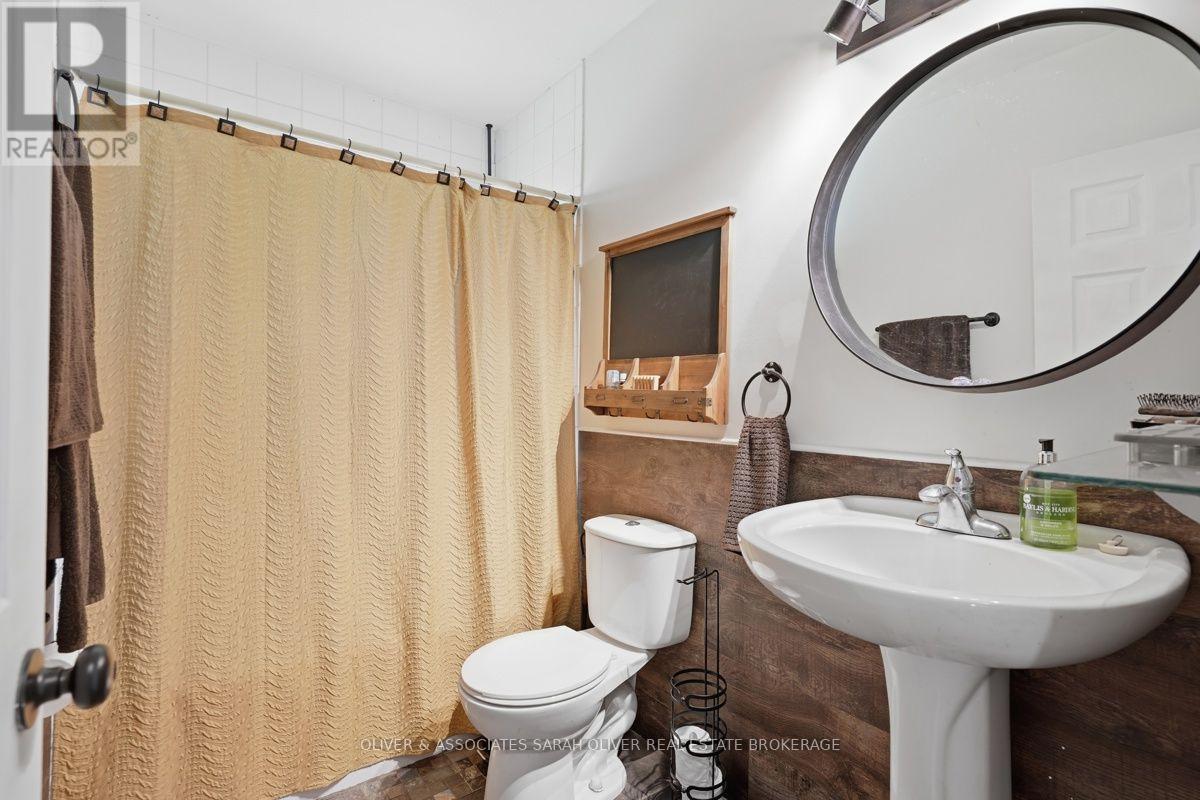 4159 Putnam Road Property Photo 9