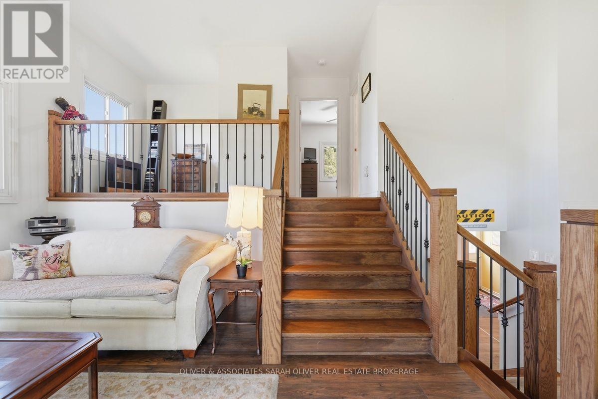 4159 Putnam Road Property Photo 18