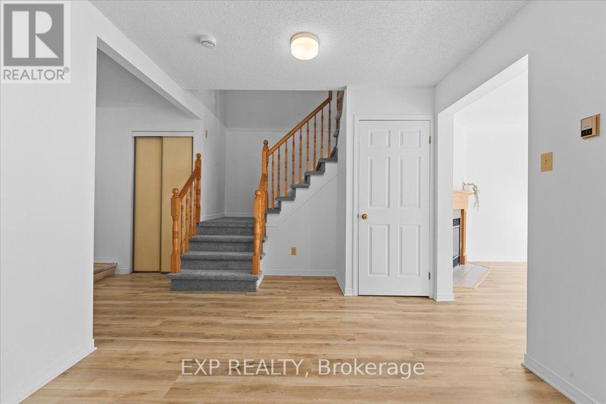 77 Waterton Crescent Property Photo 10