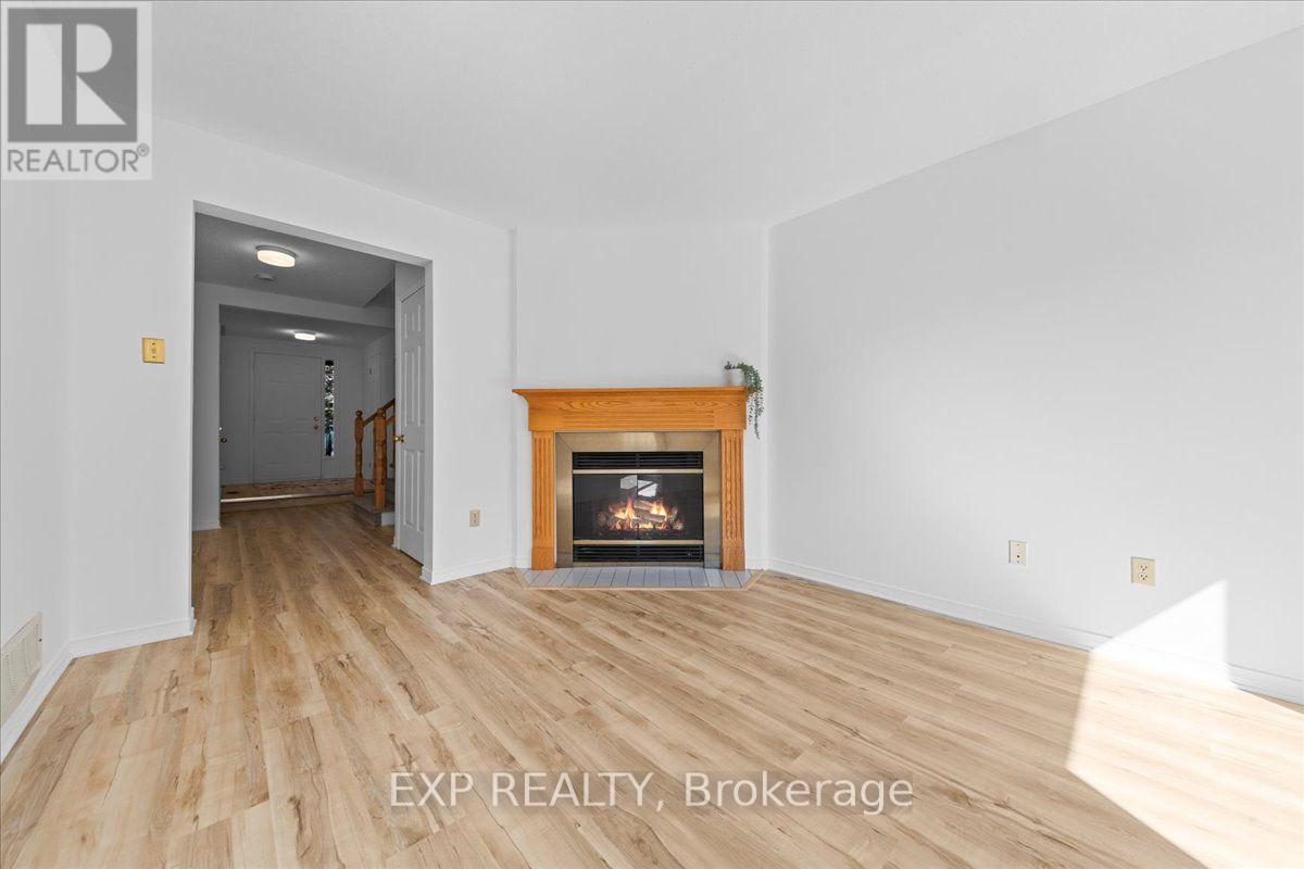 77 Waterton Crescent Property Photo 22