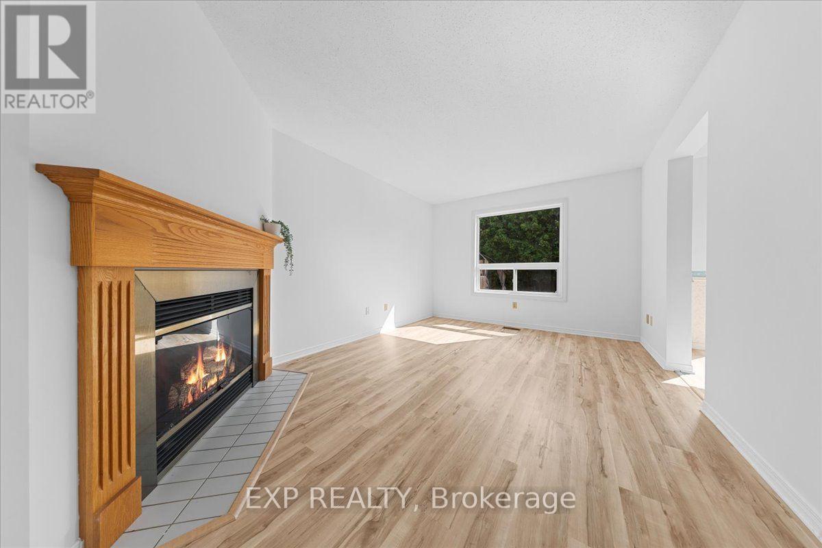 77 Waterton Crescent Property Photo 24