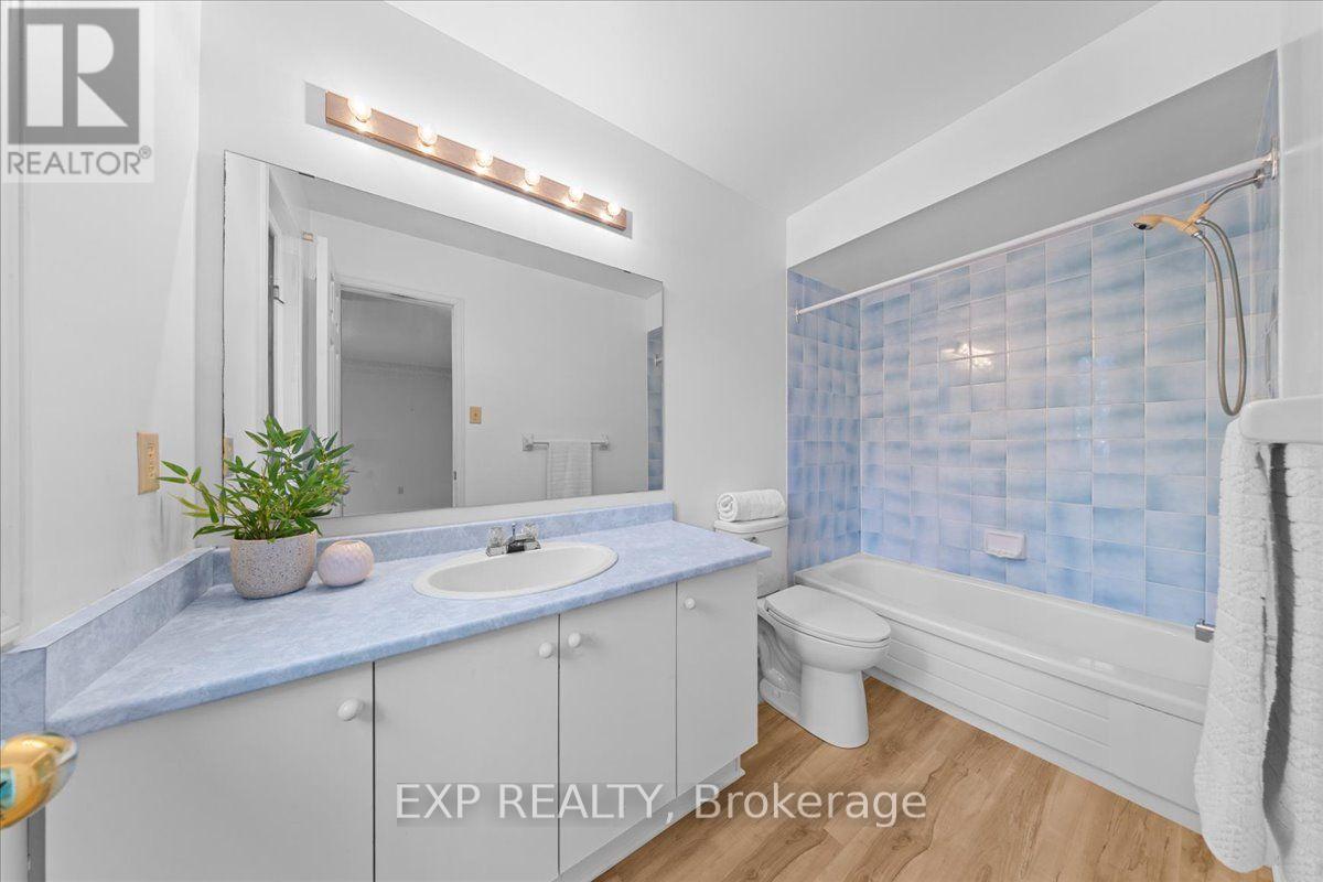 77 Waterton Crescent Property Photo 33