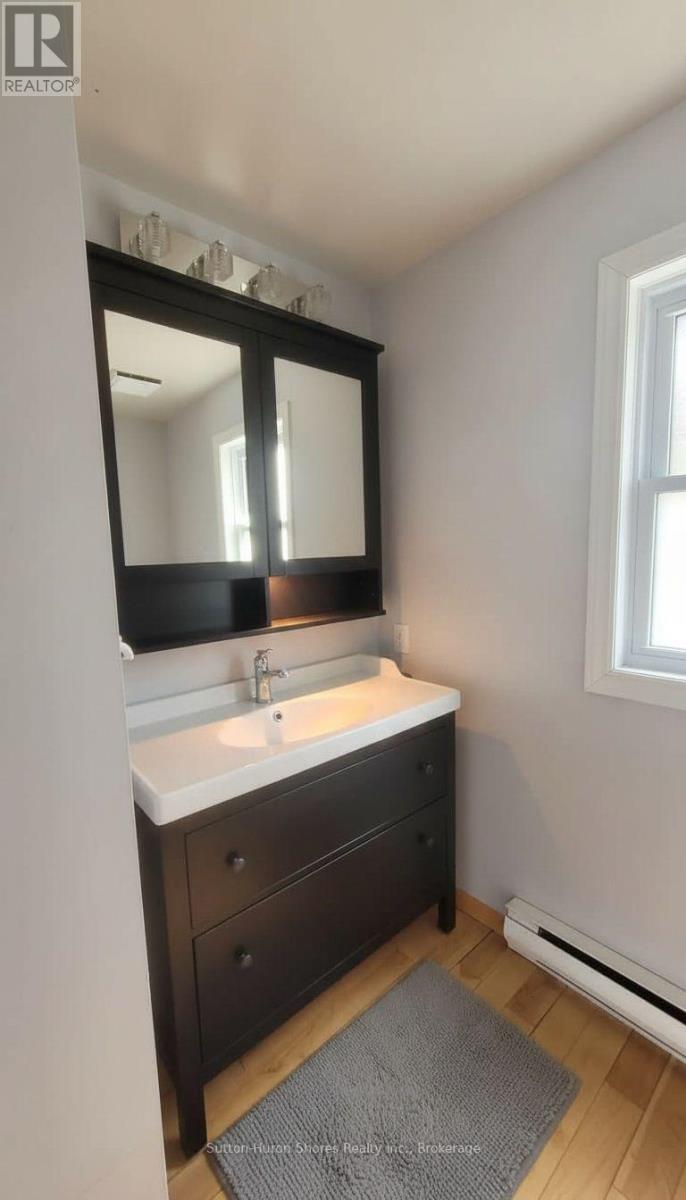 418 Elgin Street Property Photo 22