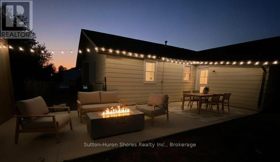 418 Elgin Street Property Photo 27