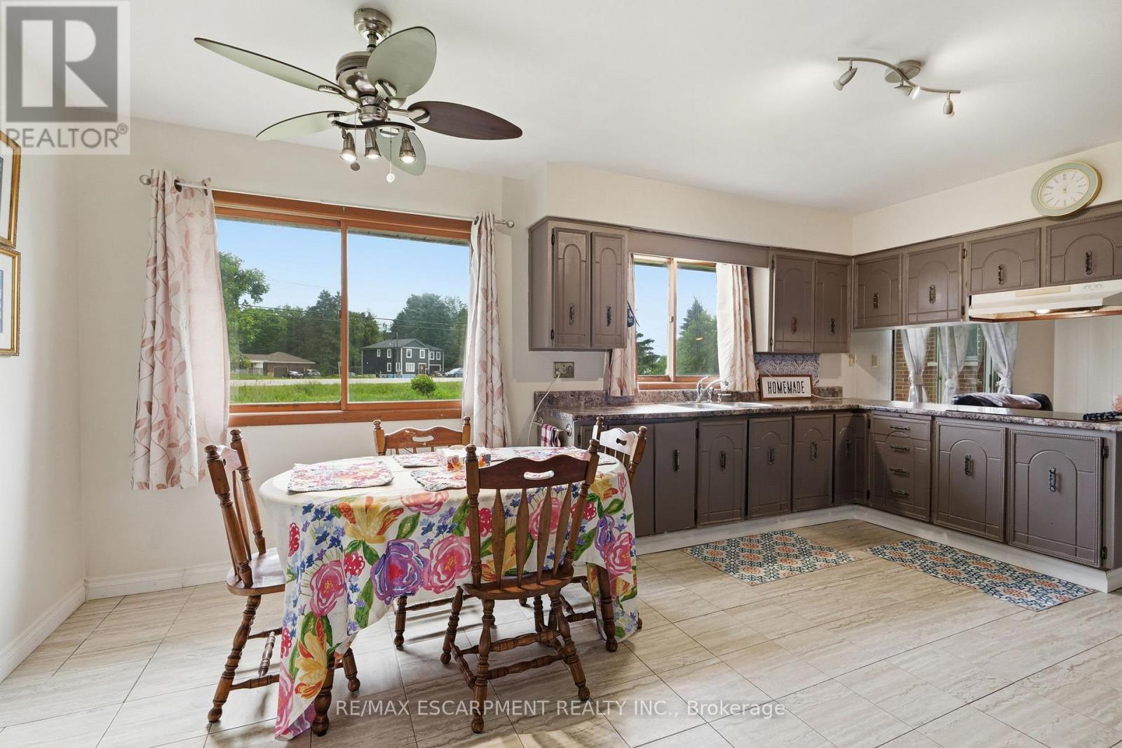 1408 Edgewood Road Property Photo 11