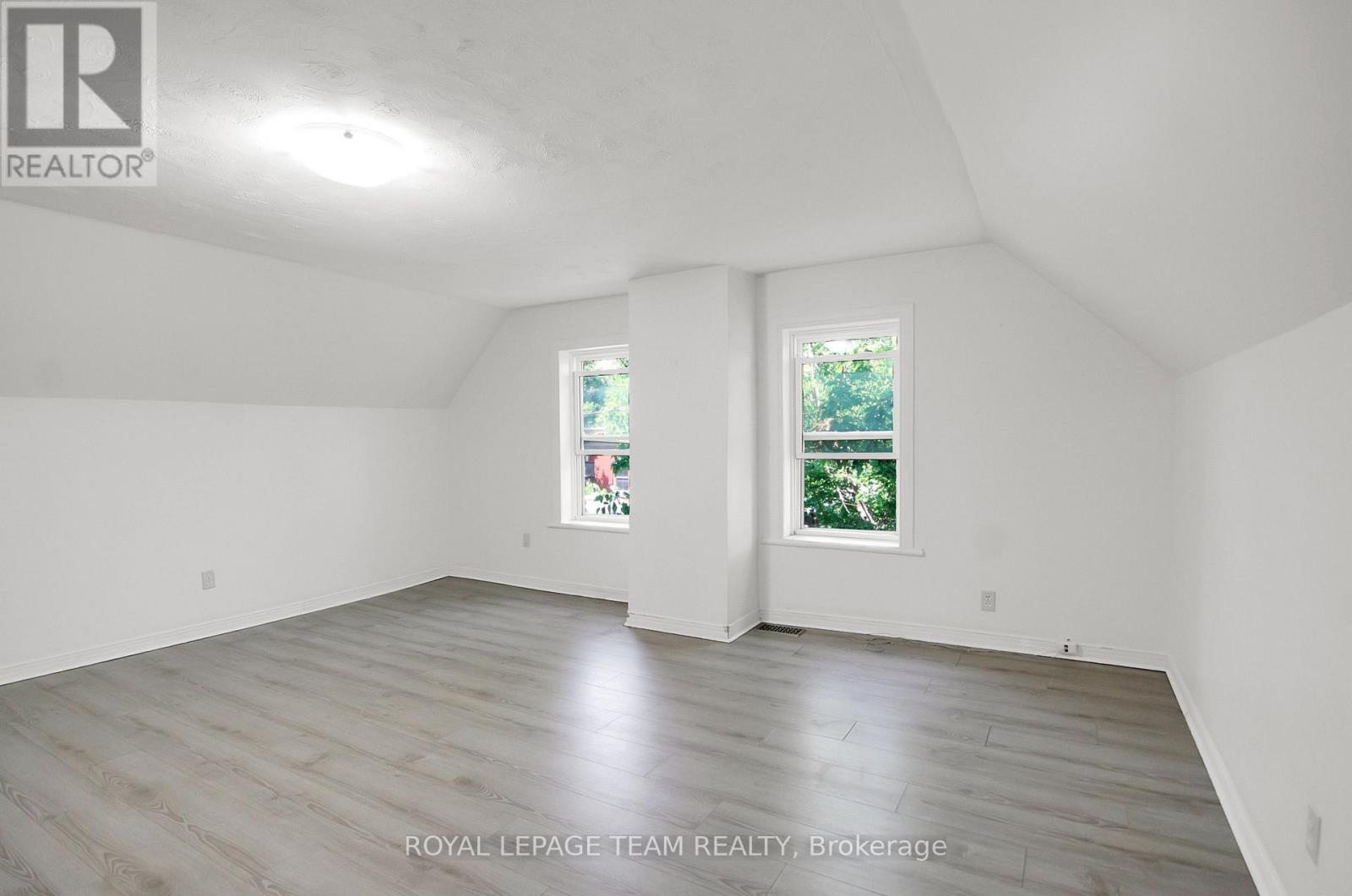 5 - 4 Eccles Street Property Photo 9