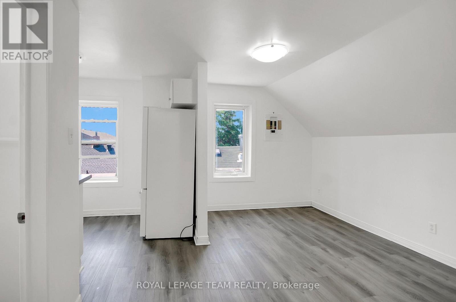 5 - 4 Eccles Street Property Photo 16