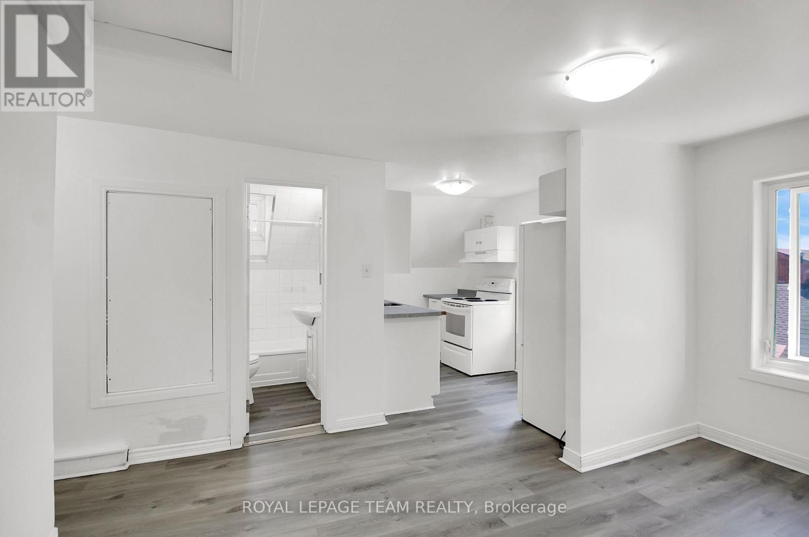 5 - 4 Eccles Street Property Photo 18