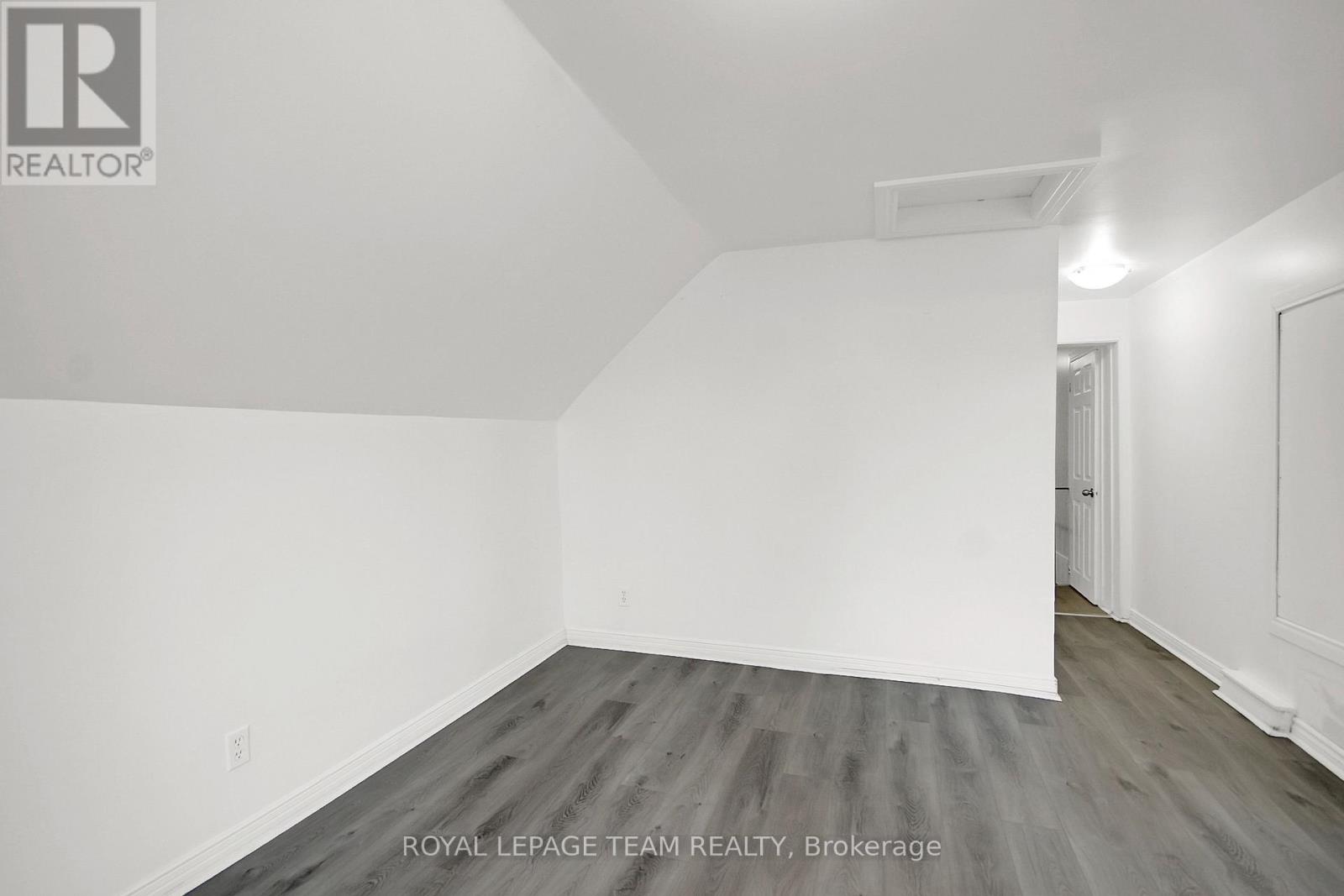 5 - 4 Eccles Street Property Photo 20