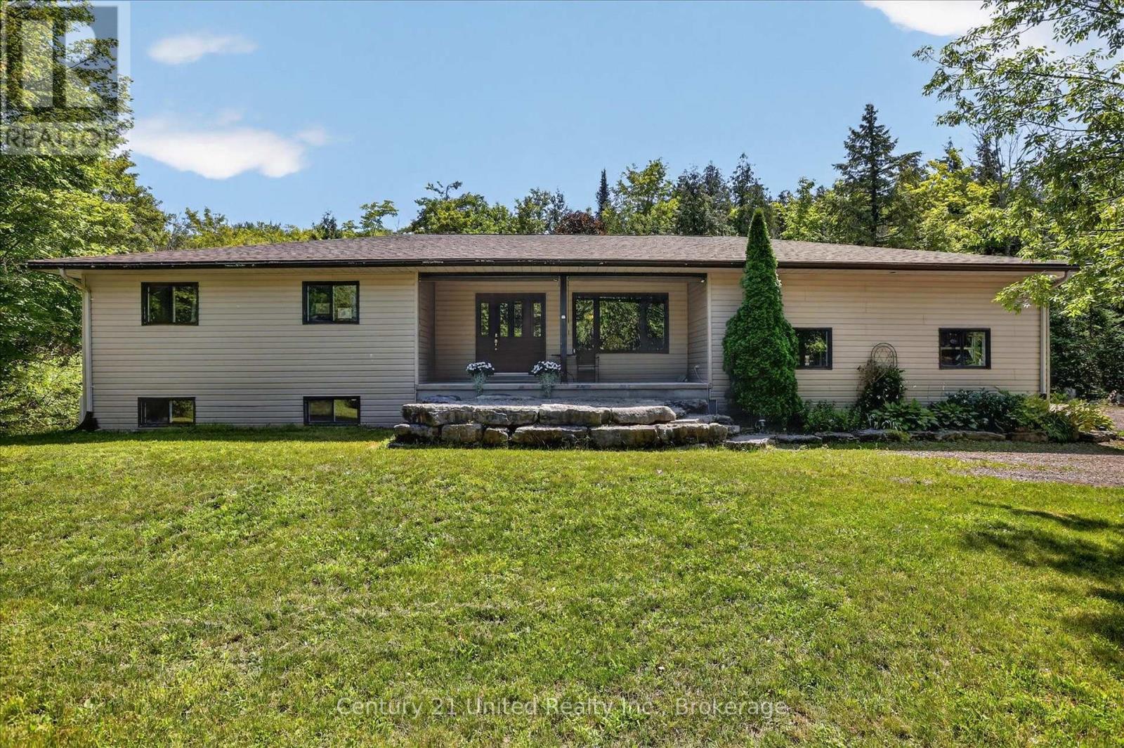 923 ROCK ROAD