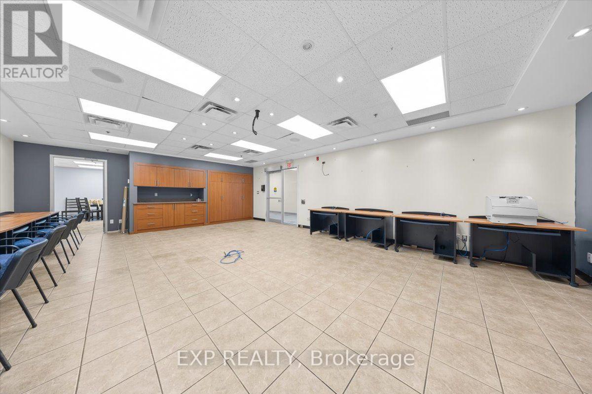 124 - 40 Sunset Boulevard Property Photo 4