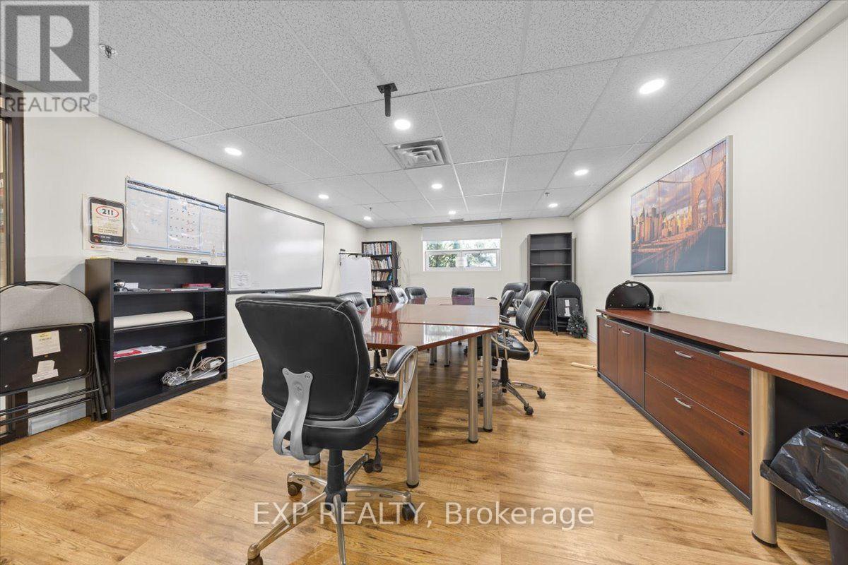 124 - 40 Sunset Boulevard Property Photo 16