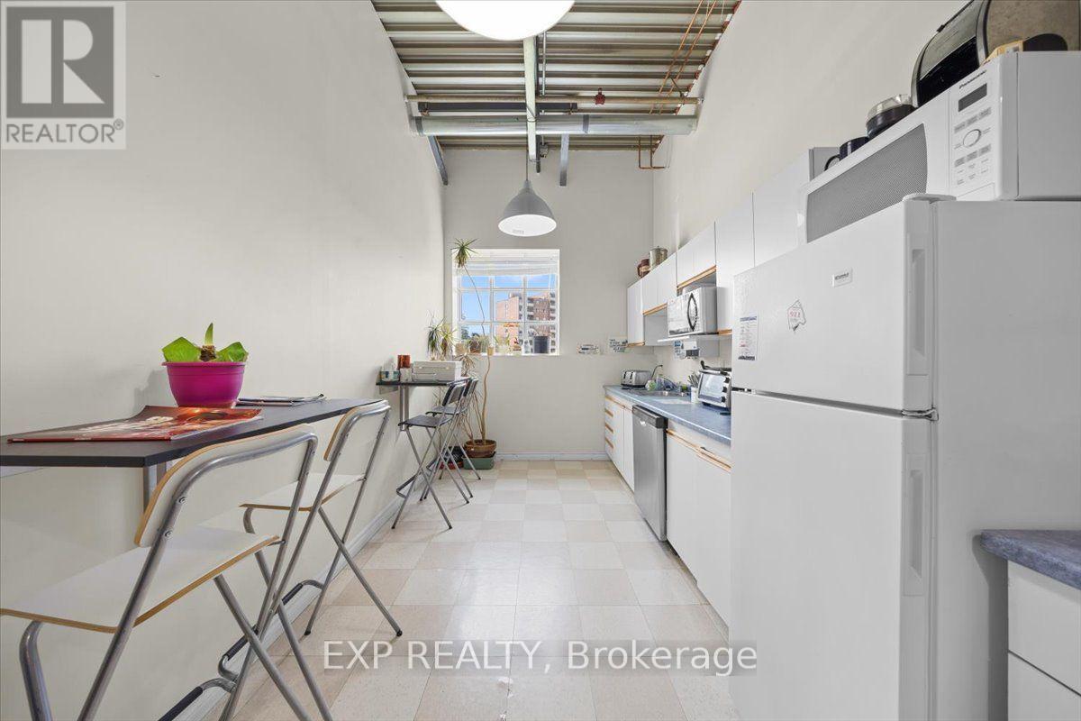 124 - 40 Sunset Boulevard Property Photo 17