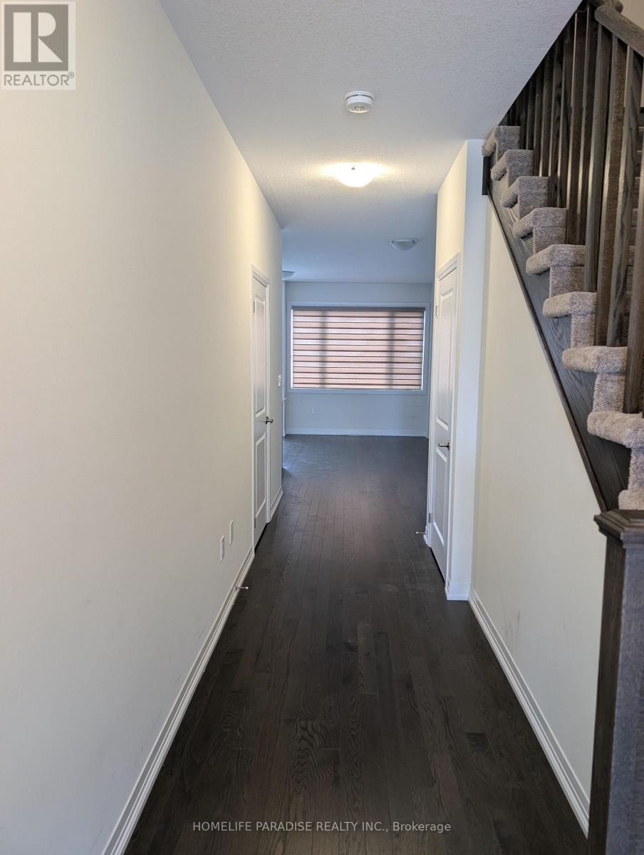 3 - 15 Blacklock Street E Property Photo 2
