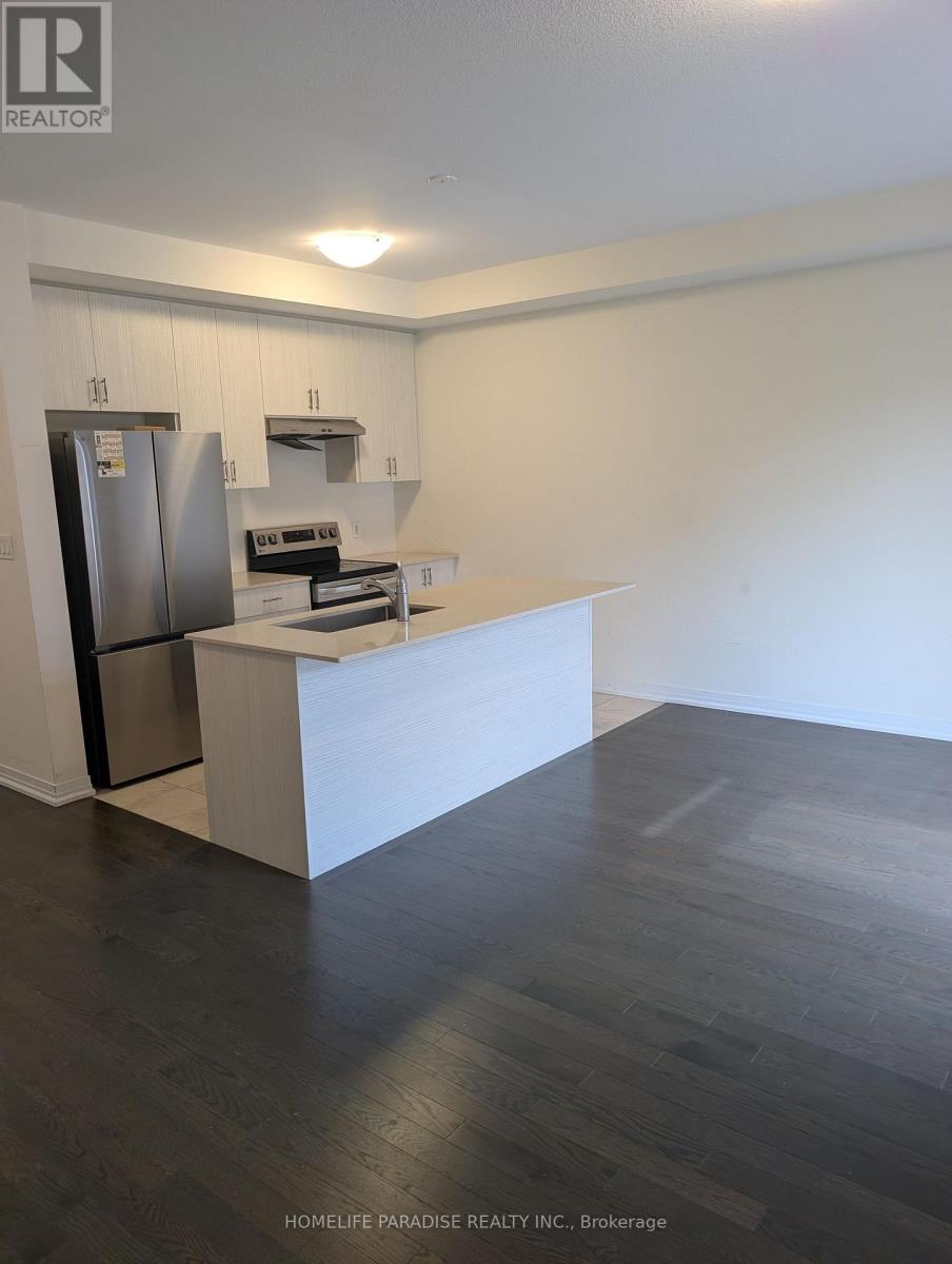 3 - 15 Blacklock Street E Property Photo 3
