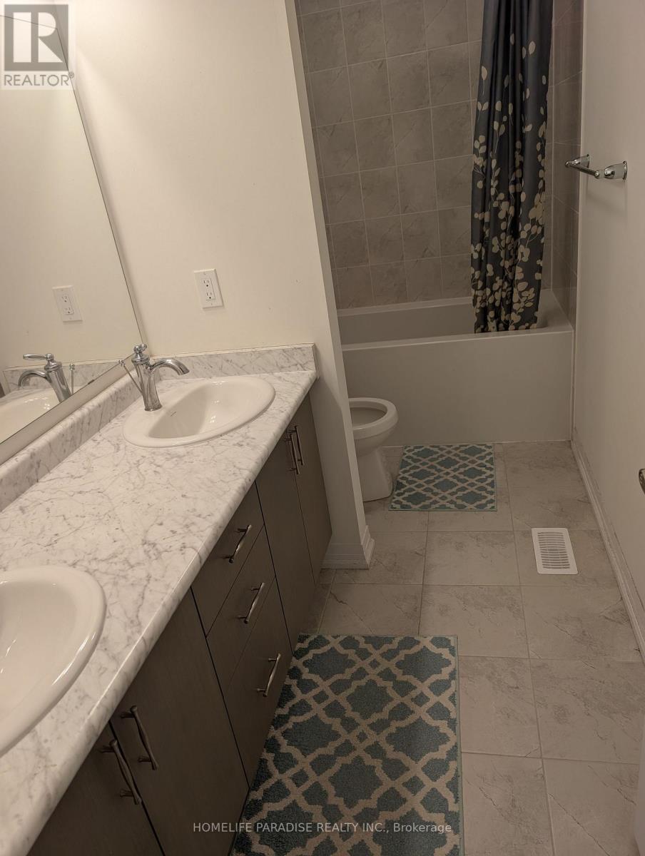 3 - 15 Blacklock Street E Property Photo 14