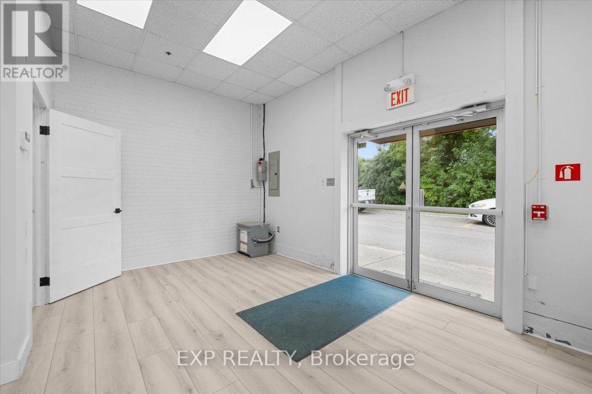 114 - 40 Sunset Boulevard Property Photo 8