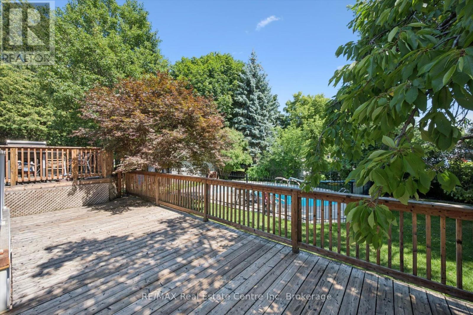 289 Speedvale Avenue E Property Photo 3