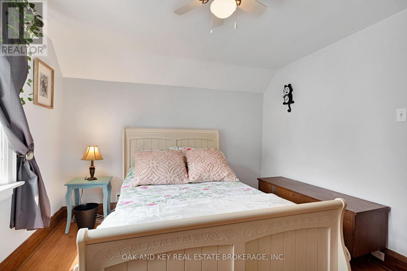 120 Sydenham Street Property Photo 37