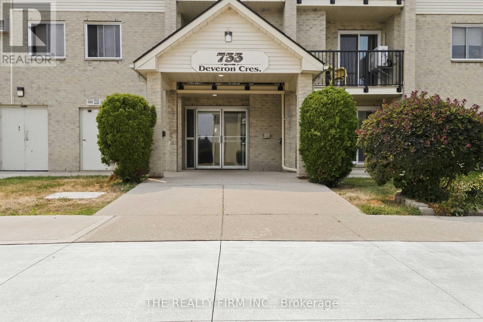 210 - 733 Deveron Crescent Property Photo 1