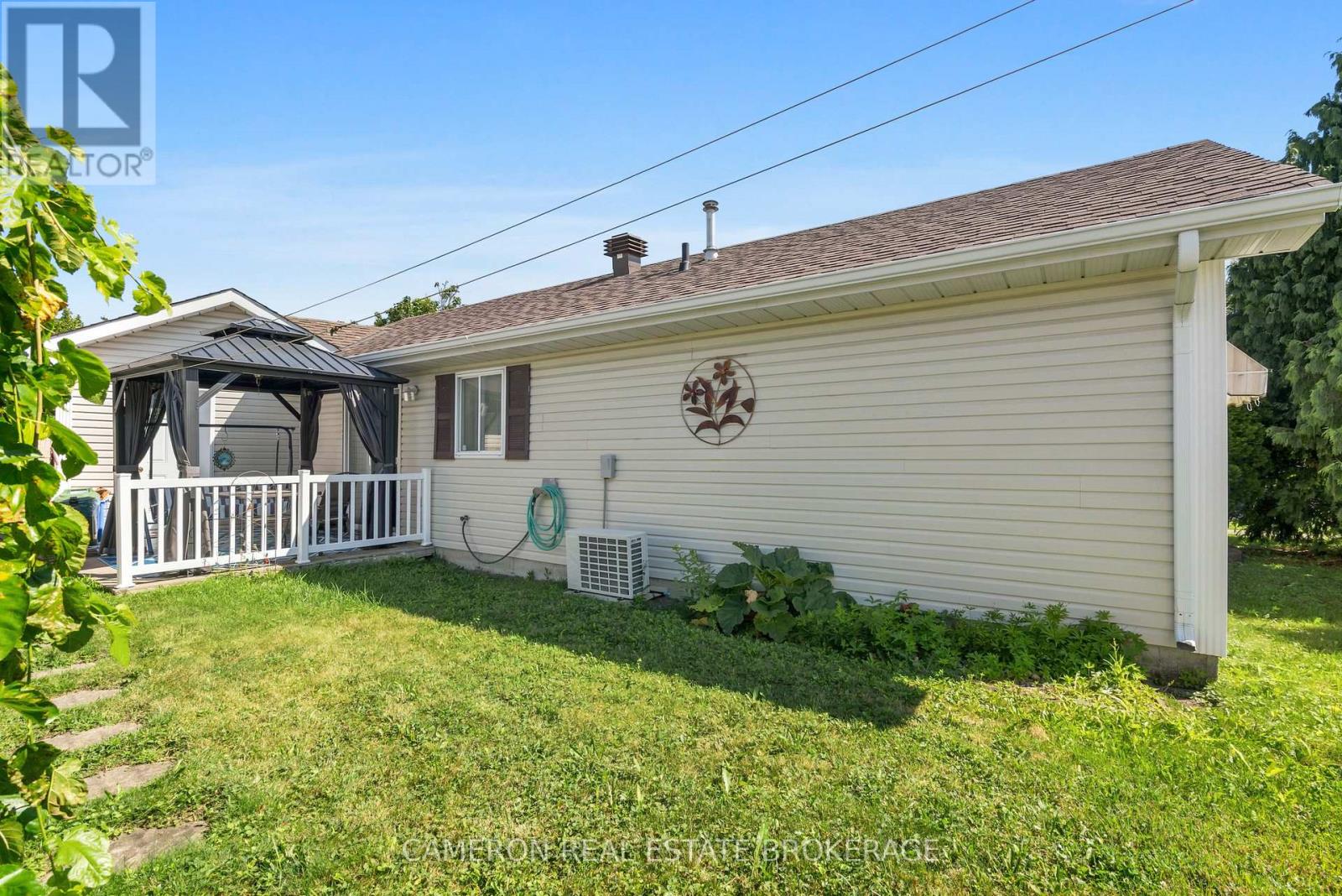 2 Enza Drive Property Photo 24