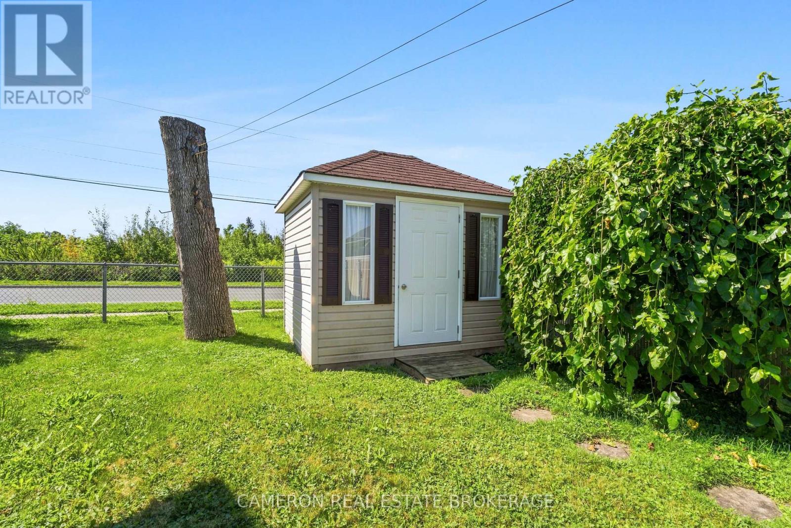 2 Enza Drive Property Photo 25