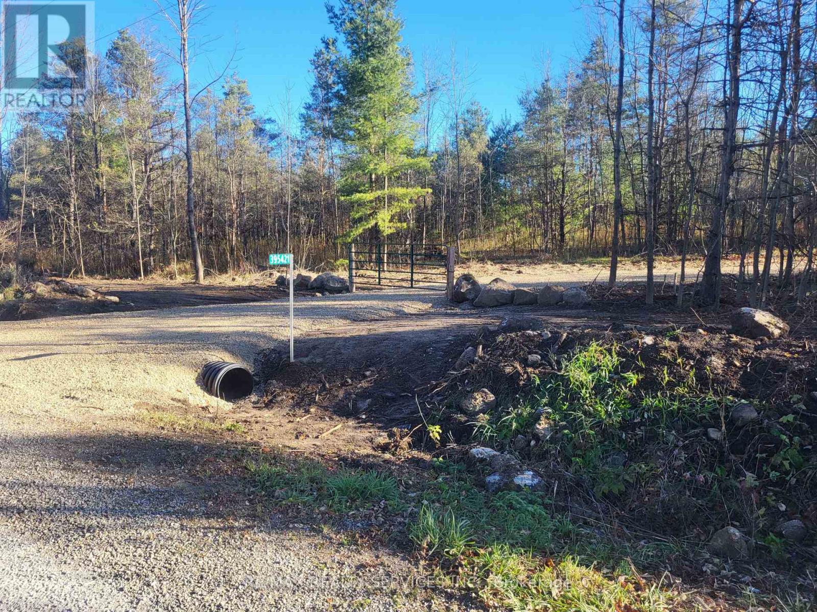 395421 Concession 2 Road Property Photo 1