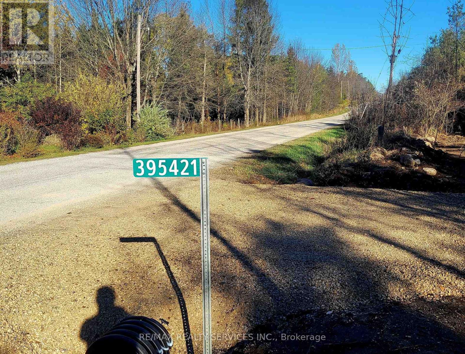 395421 Concession 2 Road Property Photo 2