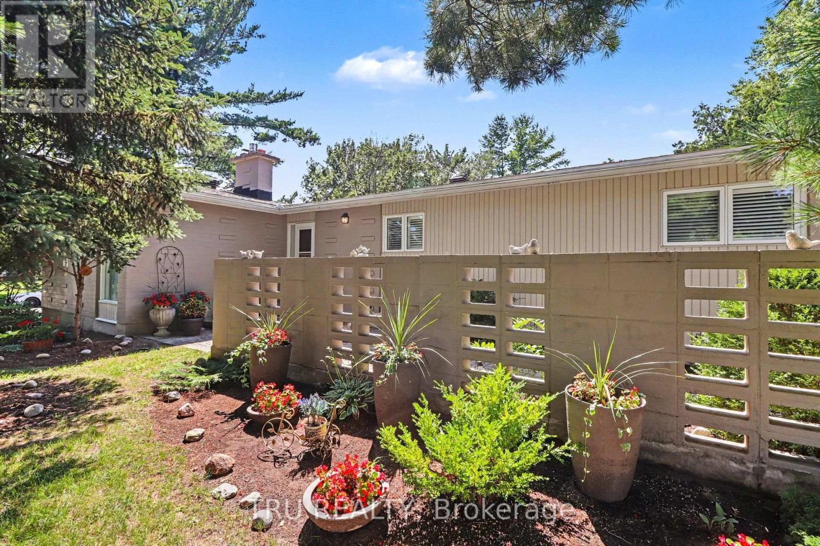 1174 Cameo Drive Property Photo 3