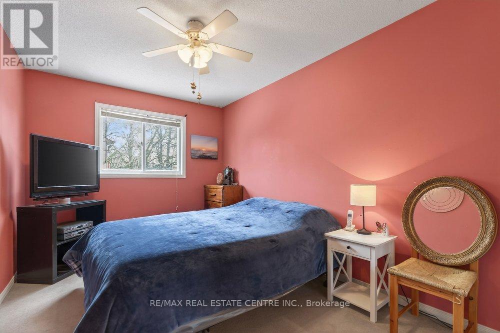 29 - 10 Cadham Boulevard Property Photo 21