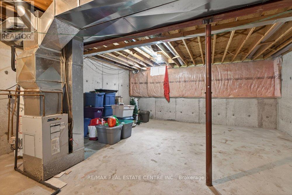 29 - 10 Cadham Boulevard Property Photo 27