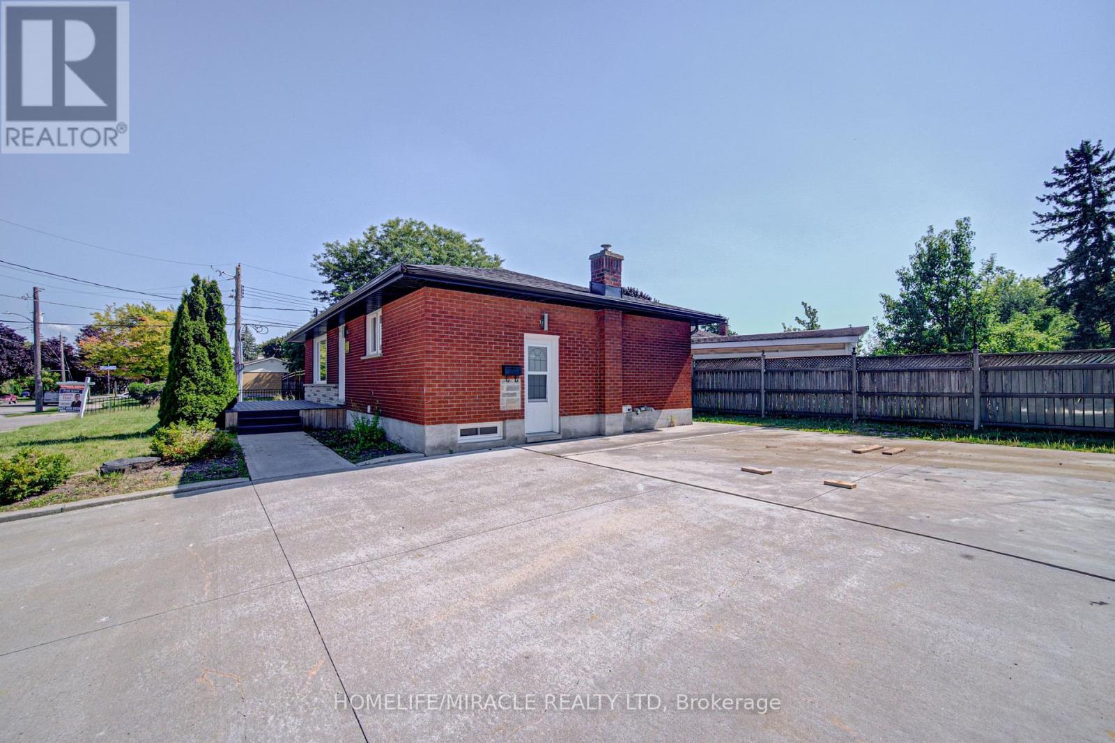 161 Kipling Avenue Property Photo 8